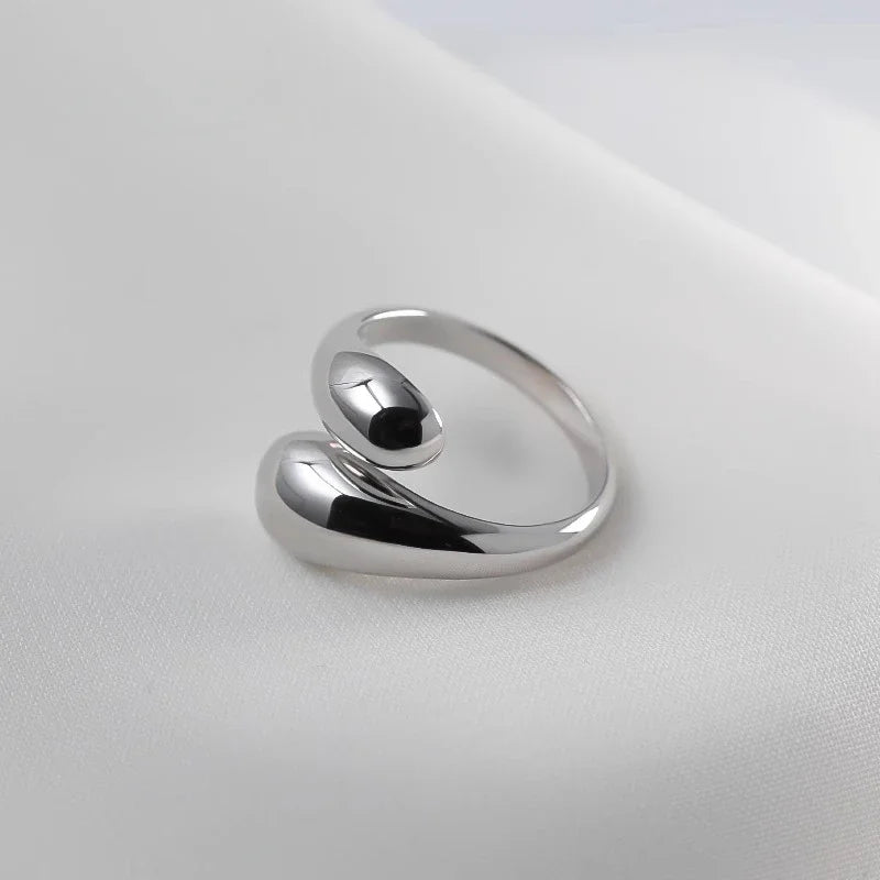 Silver Smooth Water Drop Ring