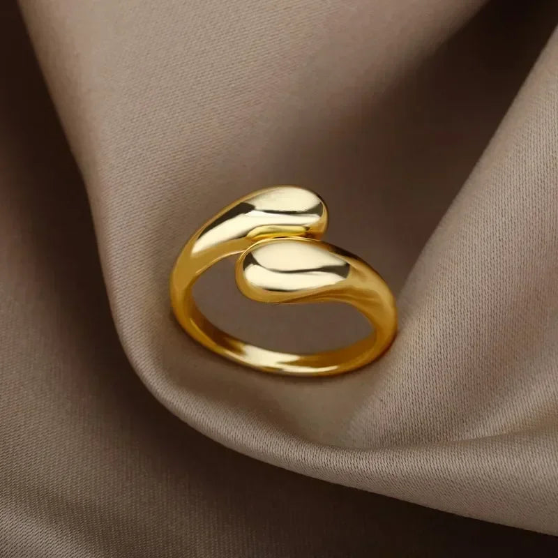 Silver Smooth Water Drop Ring